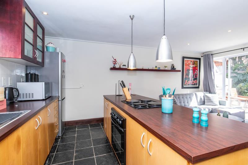 5 Bedroom Property for Sale in Meadowridge Western Cape